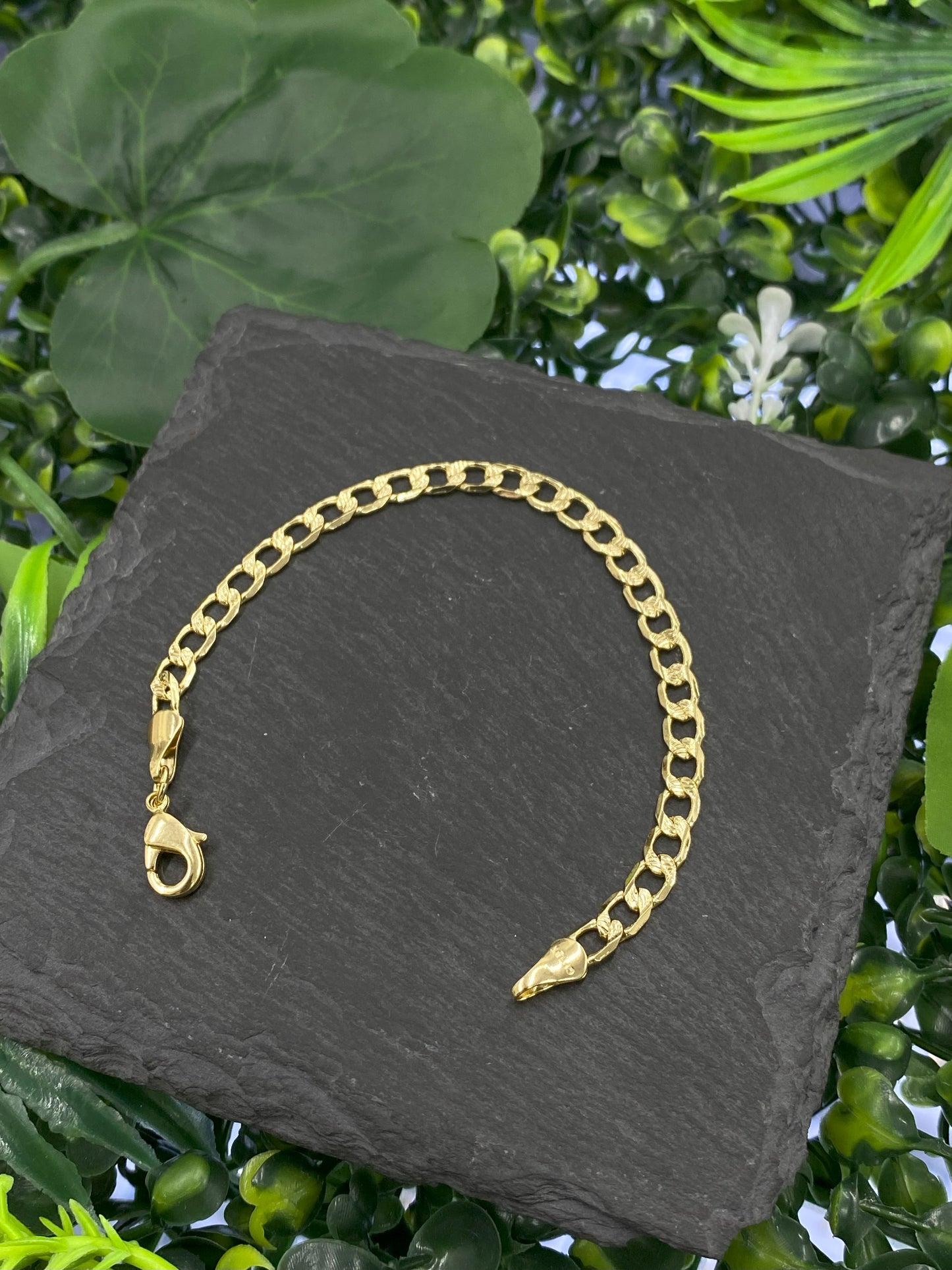 Cuban Curb Bracelet for Everyday Wear Gold Filled 5.75" Unisex Elgant