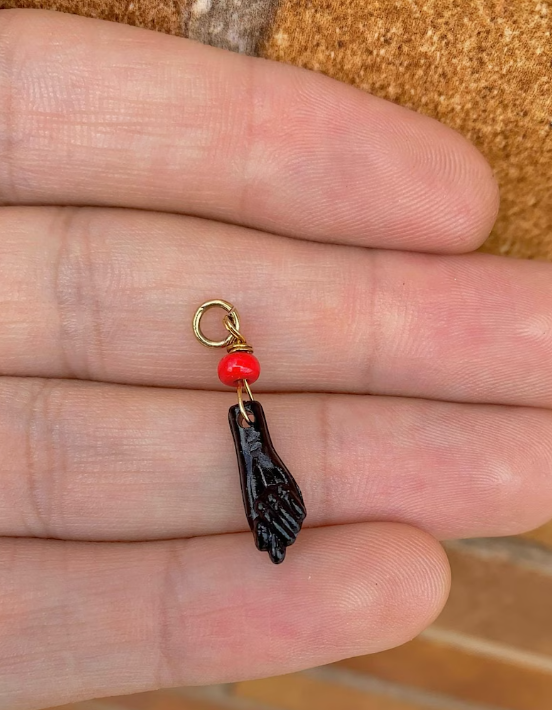 Black Red Beads Azabache Fist Pendant Charm Gifts Girls and Boys
