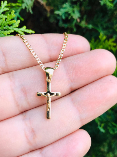 18K Gold Filled Cross Necklace, Mariner Link Chain, Flat Cross Pendants 19x11mm / Women's Cross Necklace / Cadena Y Dije de Cruz Oro Laminado 18