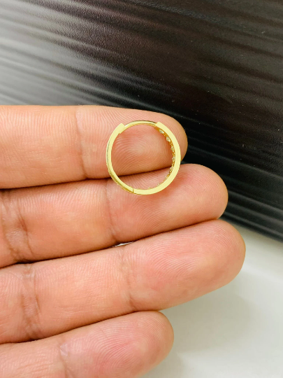 10K Yellow Gold Channel-set Cubic Zirconia CZ Huggie Hoop Earrings 17x17 Dainty Gold Huggies Earrings for Womens Argollas Arracadas Oro Real