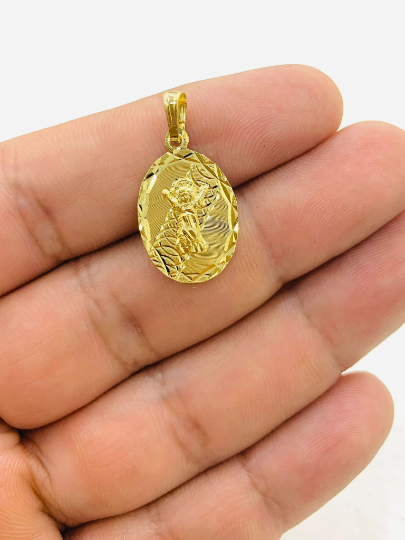 Yellow Gold Filled Baby Jesus Pendant unisex 22x14mm / Classic Divino Nino Charm Pendant / Medalla del Divino Nino en Oro Laminado para Mujer