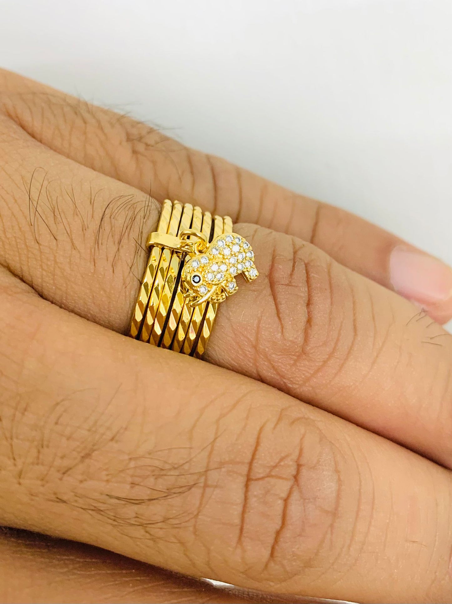 Anillo Semanario de Elefante para Mujer en Oro Laminado / 14K Gold Filled Elephant Semanario Ring / Anillo Semanario para Buena Suerte / Womens Jewelry / Good Luck Ring Jewelry