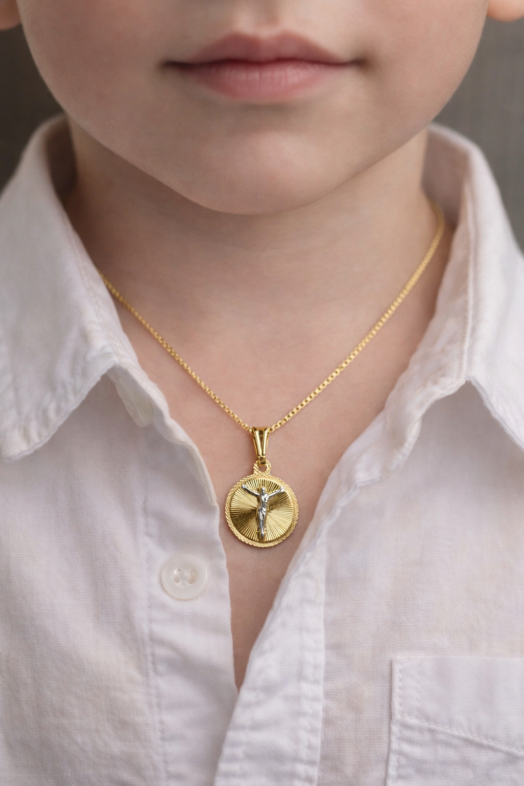 14K Gold Filled Round Jesus Necklace for Womens Box Link Chain 18"