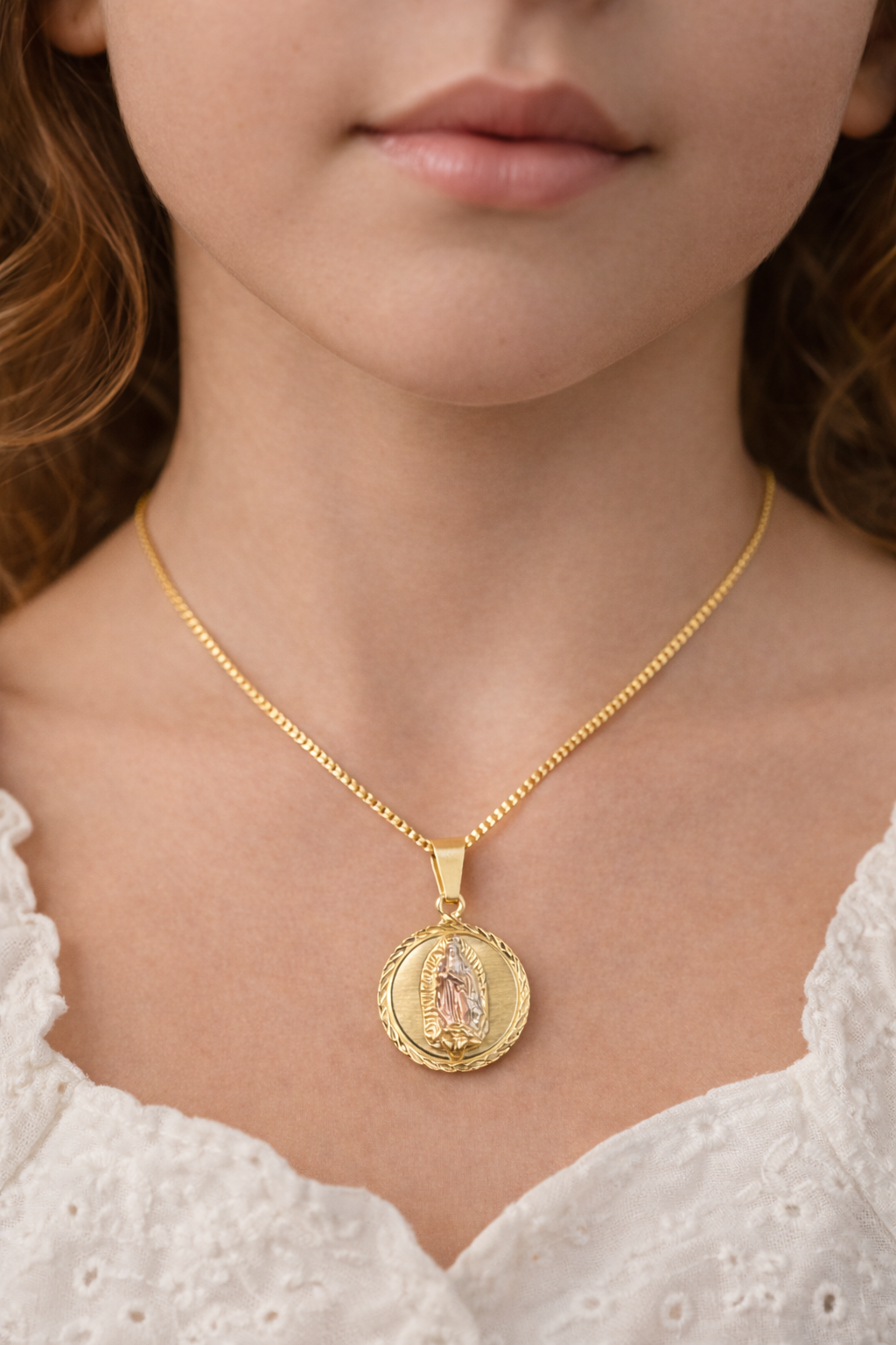 Virgen de Guadalupe Necklace 14K Gold Filled / Virgen de Guadalupe Pendant 18x15mm / Guadalupe Jewelry / Cadena de la Virgen de Guadalupe en Oro Laminado