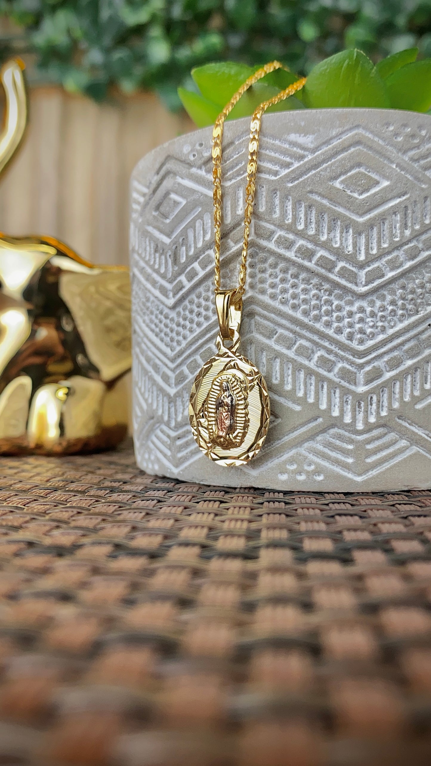 14K Gold Filled Virgen de Guadalupe Necklace for Womens Snail Chain 20" Gifts
