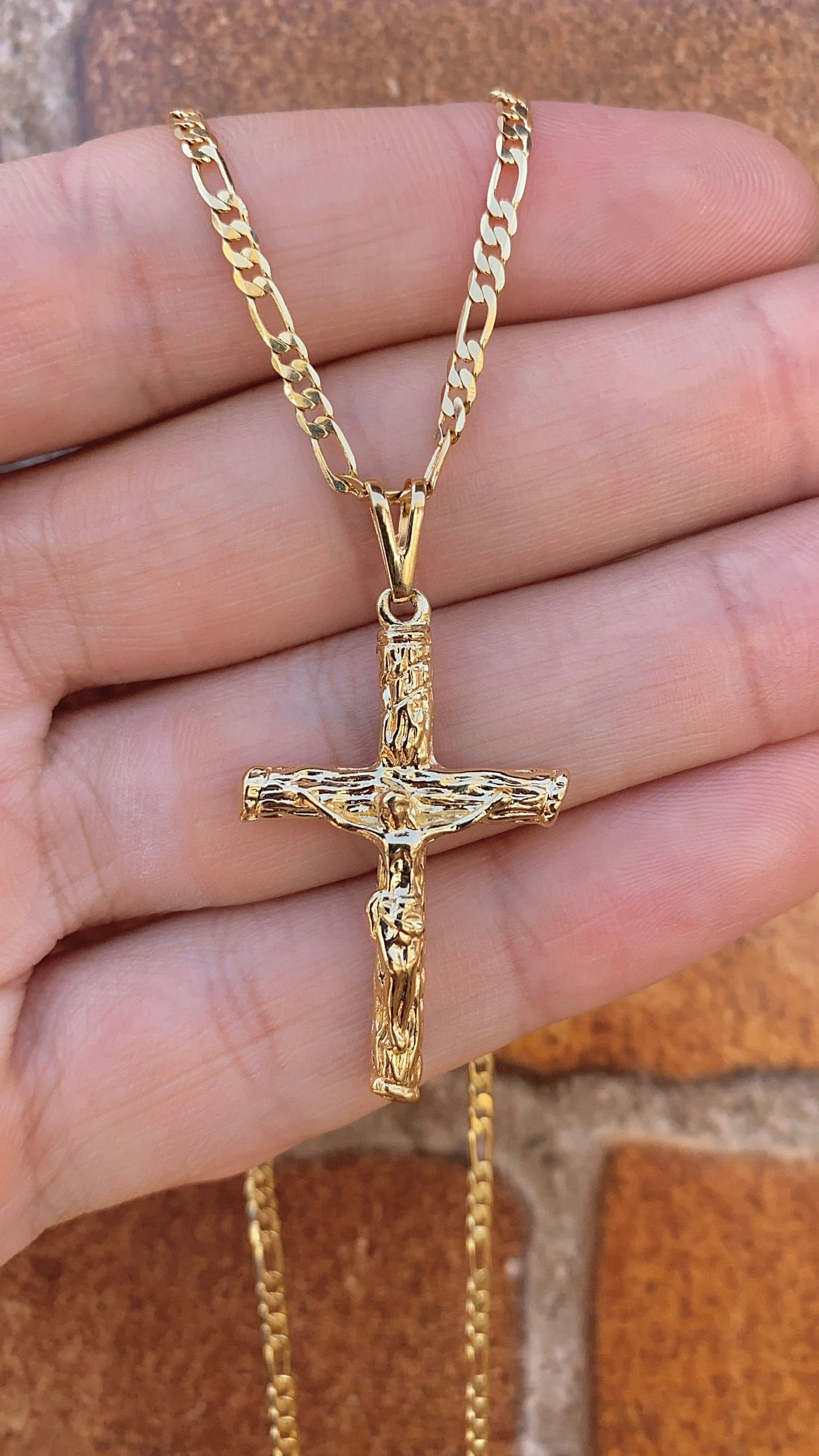 14K Gold Filled Rustic Cross Necklace for Mens Womens Figaro Chain 2.5mm Elegant