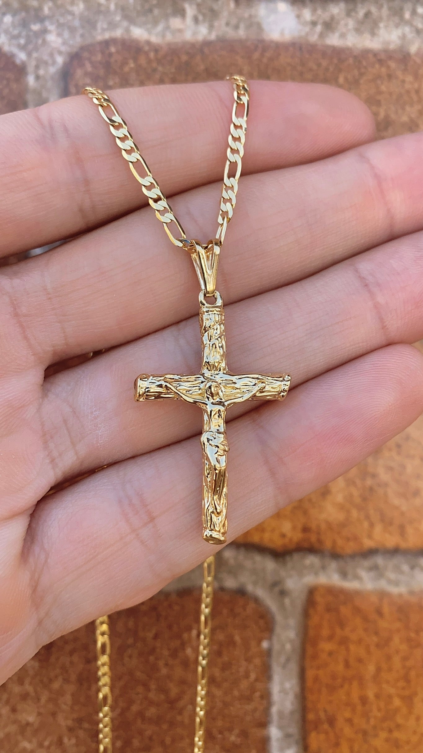 14K Gold Filled Rustic Cross Necklace for Mens Womens Figaro Chain 2.5mm Elegant