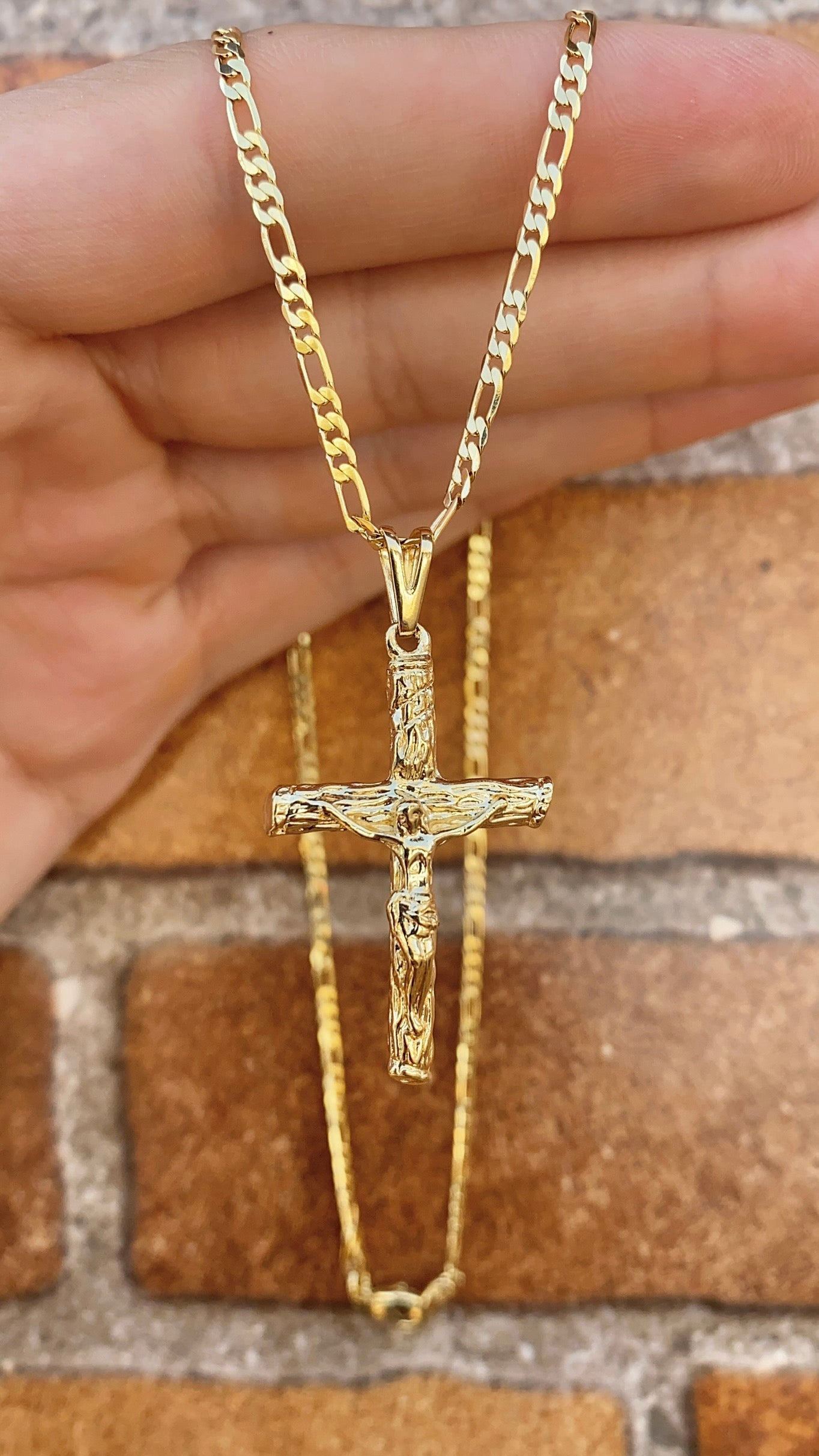 14K Gold Filled Rustic Cross Necklace for Mens Womens Figaro Chain 2.5mm Elegant