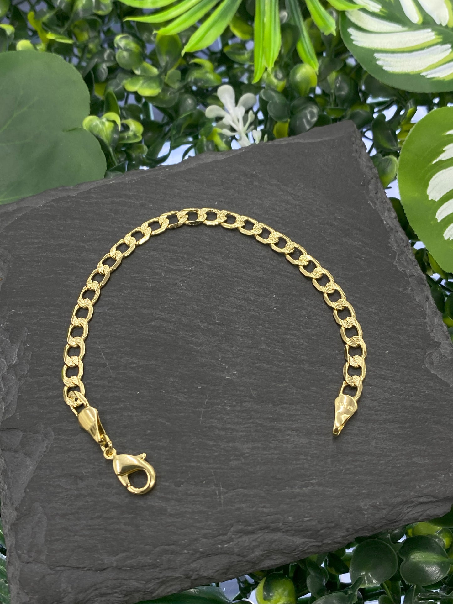 Cuban Curb Bracelet for Everyday Wear Gold Filled 5.75" Unisex Elgant