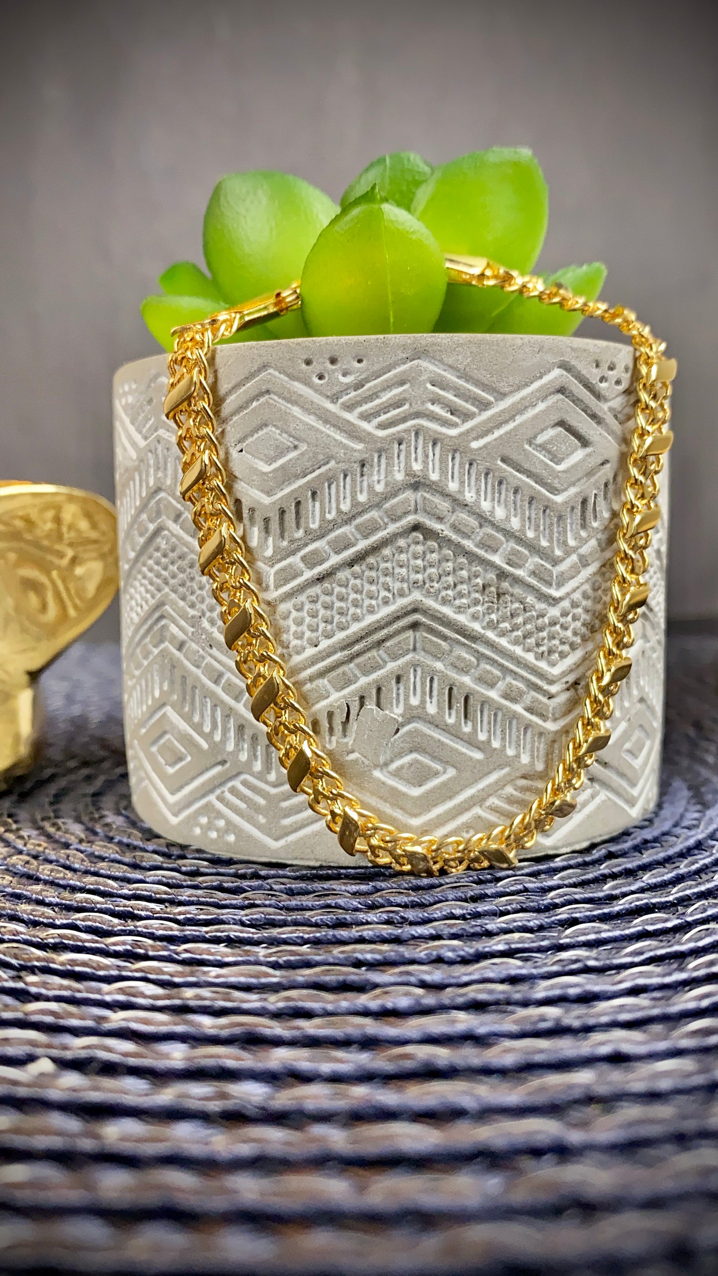 Womens Bismarck Gold Filled Bracelet Elegant Design Gifts for Her 7.75"