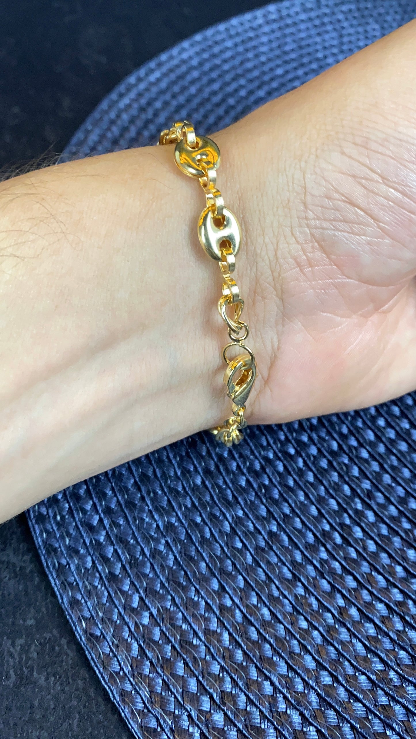 Womens Minimalist Anchor Link Chain Bracelet 7.75" Gold Filled