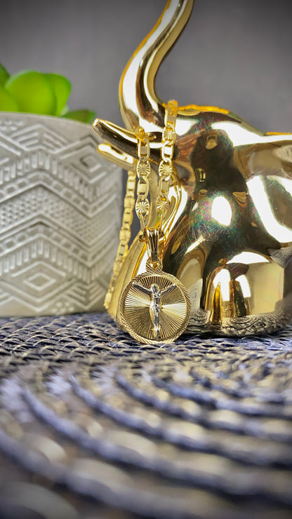 14K Gold Filled Jesus Round Necklace Chain Pendant 17x14mm Religious Gifts