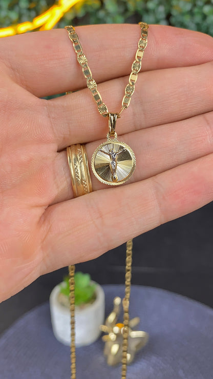 14K Gold Filled Jesus Round Necklace Chain Pendant 17x14mm Religious Gifts