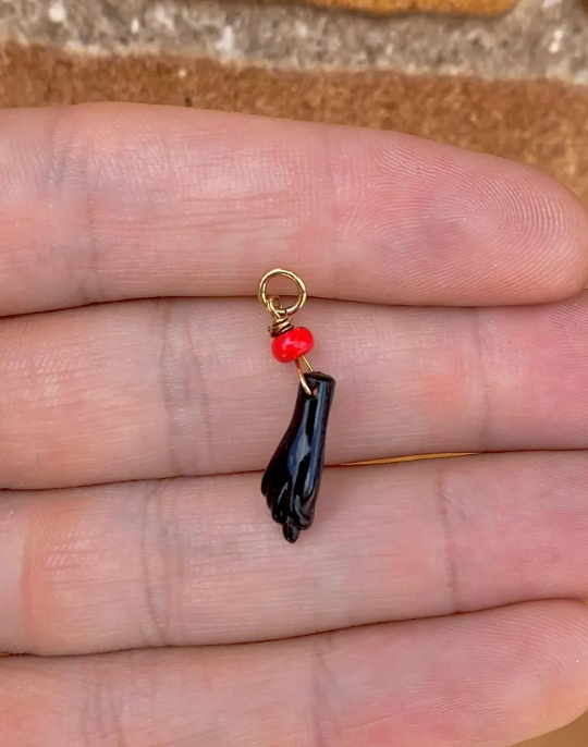 Black Red Beads Azabache Fist Pendant Charm Gifts Girls and Boys
