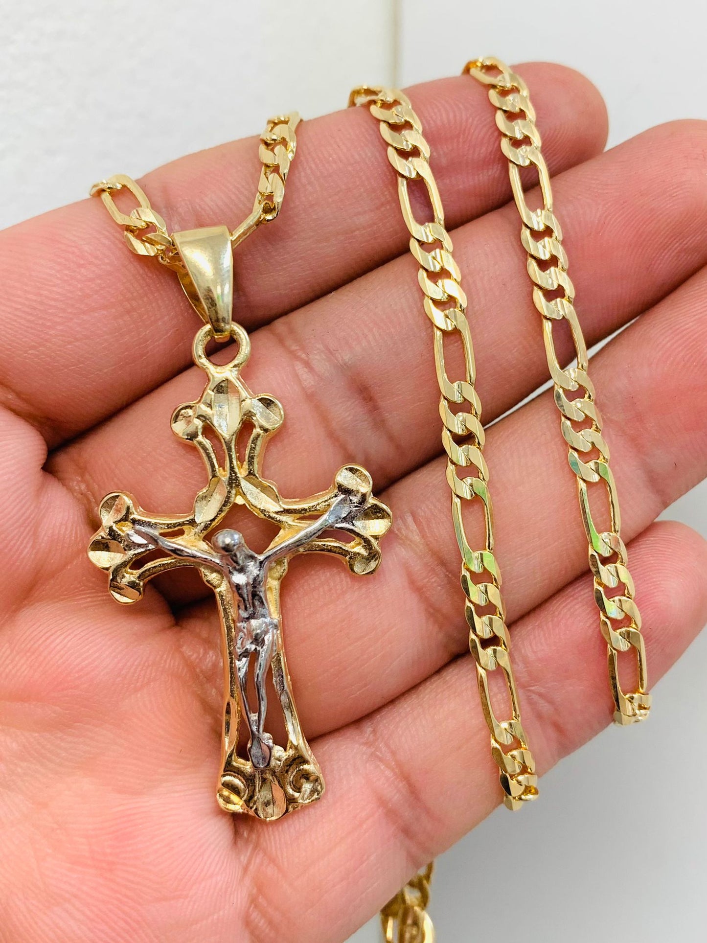 Cross Necklace Figaro Link