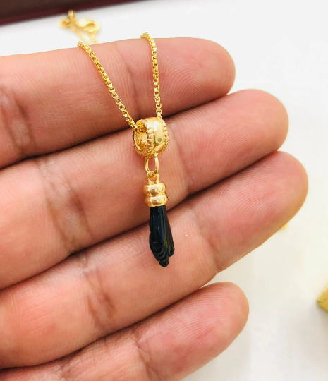 14K Yellow Gold Filled Black Azabache Hand Necklace with Box Chain 20" for Women's / Protection Jewelry/ Dainty Necklace/ Cadena de Azabache