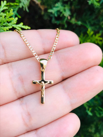 18K Gold Filled Cross Necklace, Mariner Link Chain, Flat Cross Pendants 19x11mm