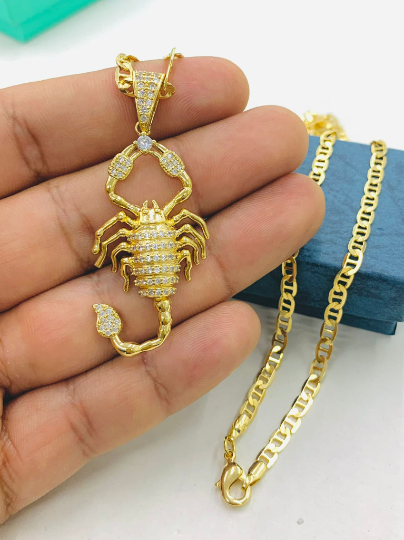 CZ Scorpion Necklace Charm Pendant with Mariner Link Chain 20" for Mens Womens / Cadena y Dije de Escorpión para Hombre y Mujer Oro Laminado