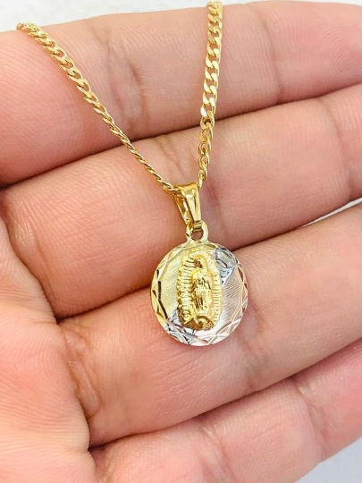 18K Gold Filled Virgen de Guadalupe Necklace 20" 17x14mm Cuban Link Chain / Everyday Necklace for Womens / Cadena Cuban Link con Dije de la Guadalupe en Oro Laminado