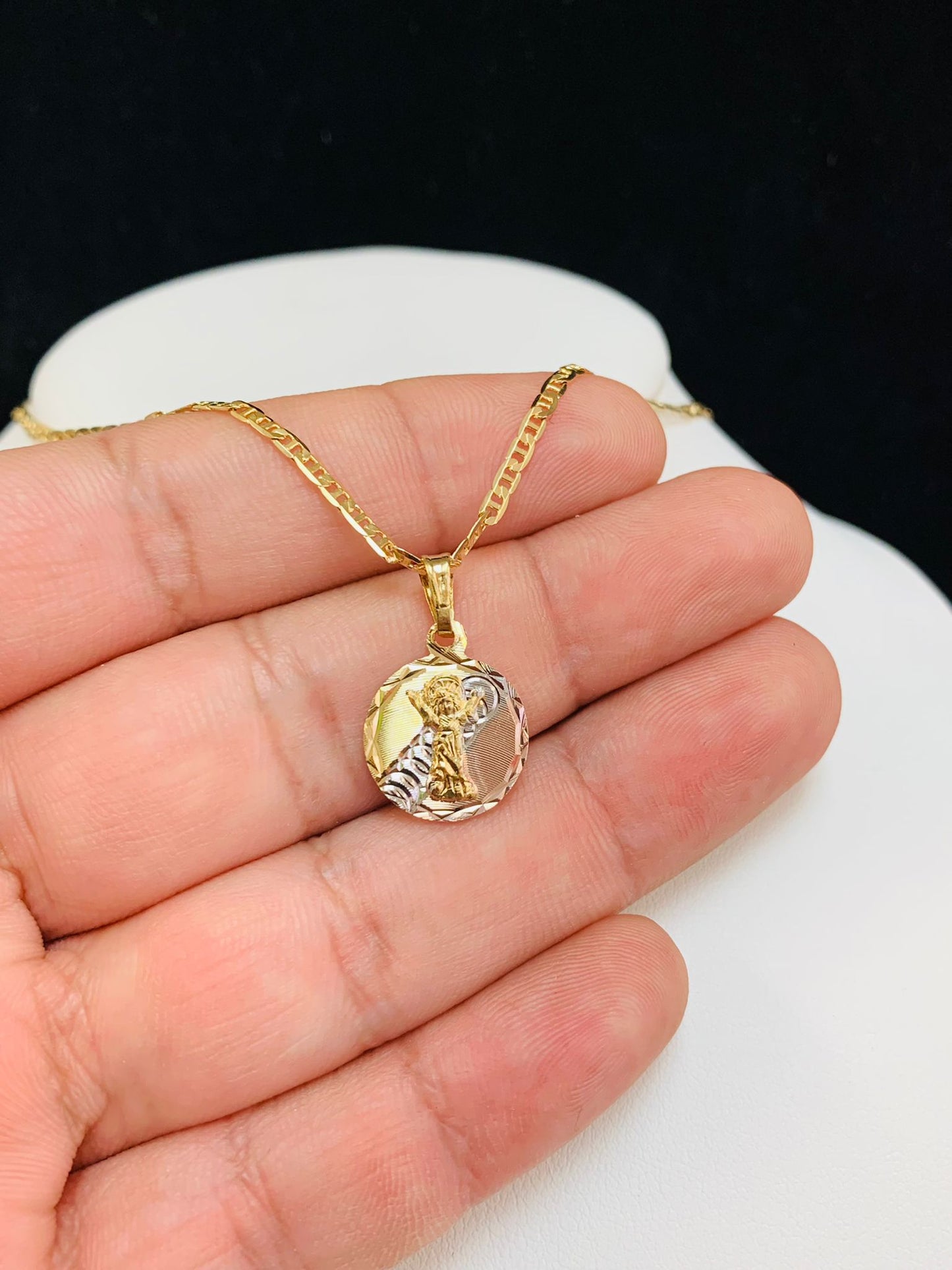 Gold Filled Divino Niño Pendant 17x14mm / Divino Niño Necklace / Divine Child Pendant / Cadena y Dije del Divino Nino / Christmas Gift / Valentine´s Day Gift