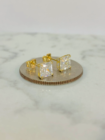 CZ Square Stud Earrings 10K Solid Yellow Gold For Womens Mens Kids / Aretes de Oro Solido 10K para Mujer / Studs Earrings / Daily Earrings.