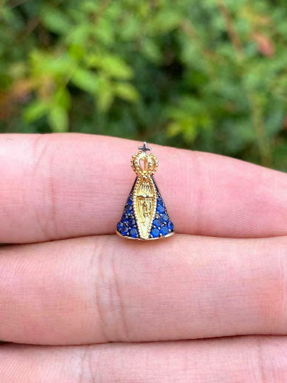 Pingentes Foleados a Ouro 18K de Nossa Senhora de Aparecida com Pedras de Zirconia / Pingentes da Virgem Aparecida para Colares de Mulheres