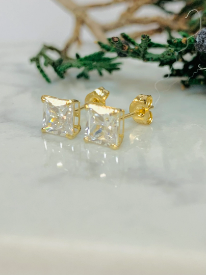 CZ Square Stud Earrings 10K Solid Yellow Gold For Womens Mens Kids / Aretes de Oro Solido 10K para Mujer / Studs Earrings / Daily Earrings.