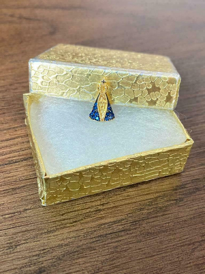 Pingentes Foleados a Ouro 18K de Nossa Senhora de Aparecida com Pedras de Zirconia / Pingentes da Virgem Aparecida para Colares de Mulheres