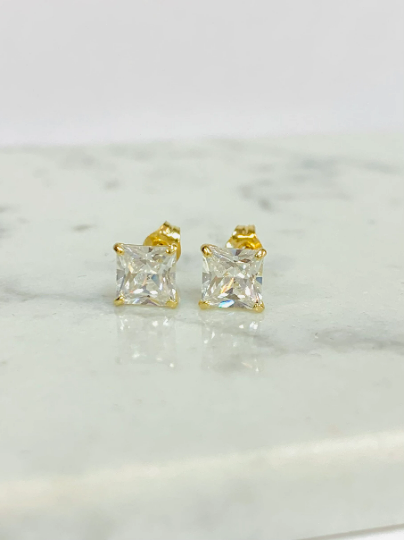 CZ Square Stud Earrings 10K Solid Yellow Gold For Womens Mens Kids / Aretes de Oro Solido 10K para Mujer / Studs Earrings / Daily Earrings.