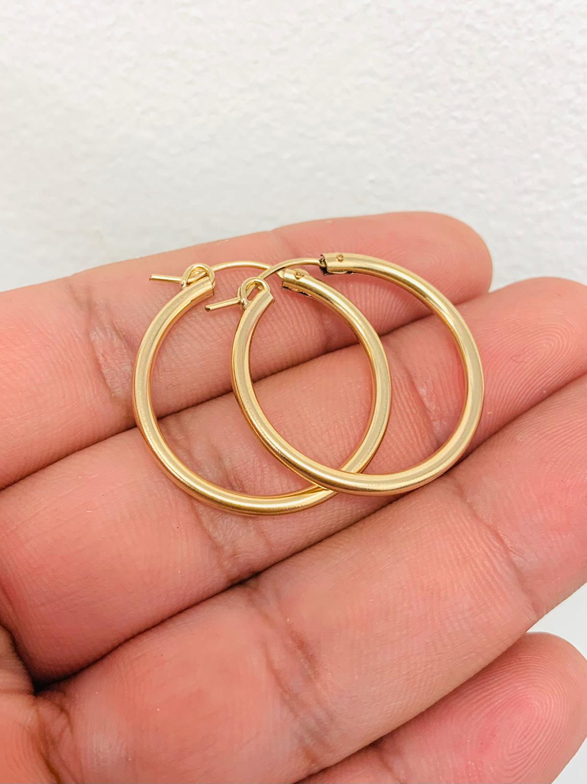 14K Real Gold Filled Hoop Earrings For Womens 28x28mm 2.3mm 1.8g / Argollas Arracadas Mujer en Oro / Earrings for Everyday / Dainty Earrings