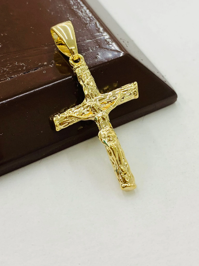 Dije de Cruz en Oro Laminado para Hombre 36x23mm/Rustic Cross Pendant for Mens in Gold F/Everyday Pendant/Man Cross Jewelry/Crucifix Pendant