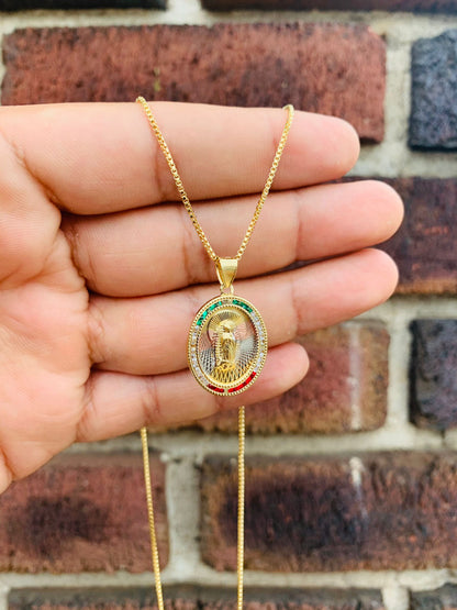 Cadena y Dije de la Virgen de Guadalupe en Oro Laminado/ Virgen de Guadalupe Necklace/ Guadalupe Jewelry/ Womens Necklace 20" / Everyday Necklace