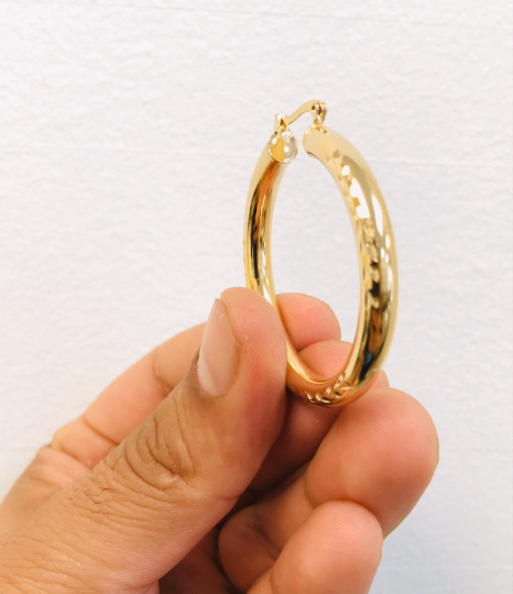 Gold Filled Hoop Earring Diamond Cut 1.8x1.6"