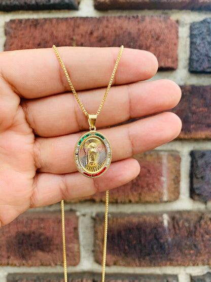 Cadena y Dije de la Virgen de Guadalupe en Oro Laminado/ Virgen de Guadalupe Necklace/ Guadalupe Jewelry/ Womens Necklace 20" / Everyday Necklace