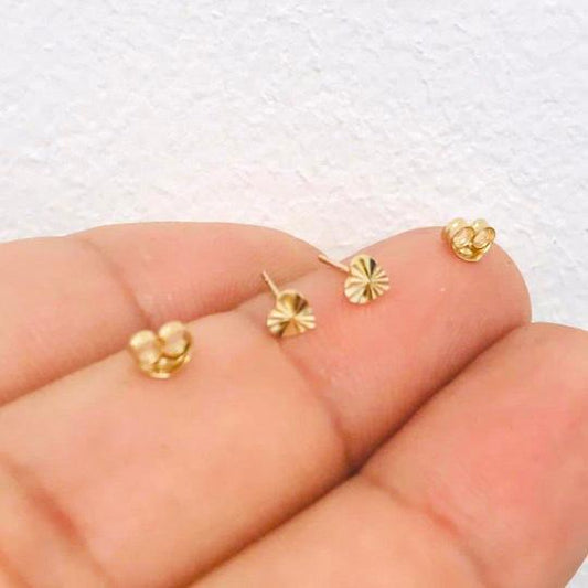 10K Real Yellow Gold Heart Earrings Diamond Cut 4x4mm Baby Kids Earrings Push Back / Aretes en Oro Solido Real 10K Para Niños y Mujer