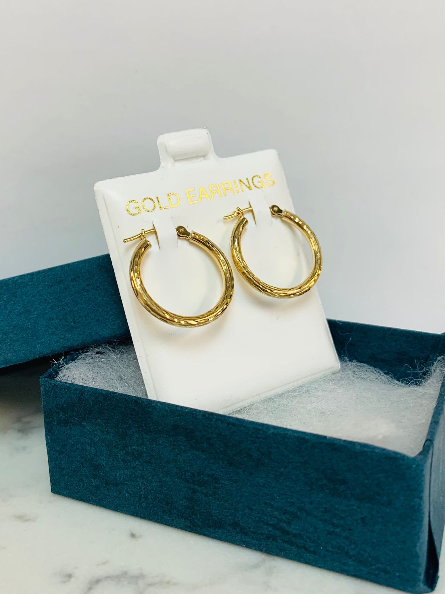 Little Hoop Earrings For Womens Ladies Girls 10K Yellow Gold Latch Back Tiny Earrings Diamond Cut Design Gold Hoop Earrings/Aretes Oro Real