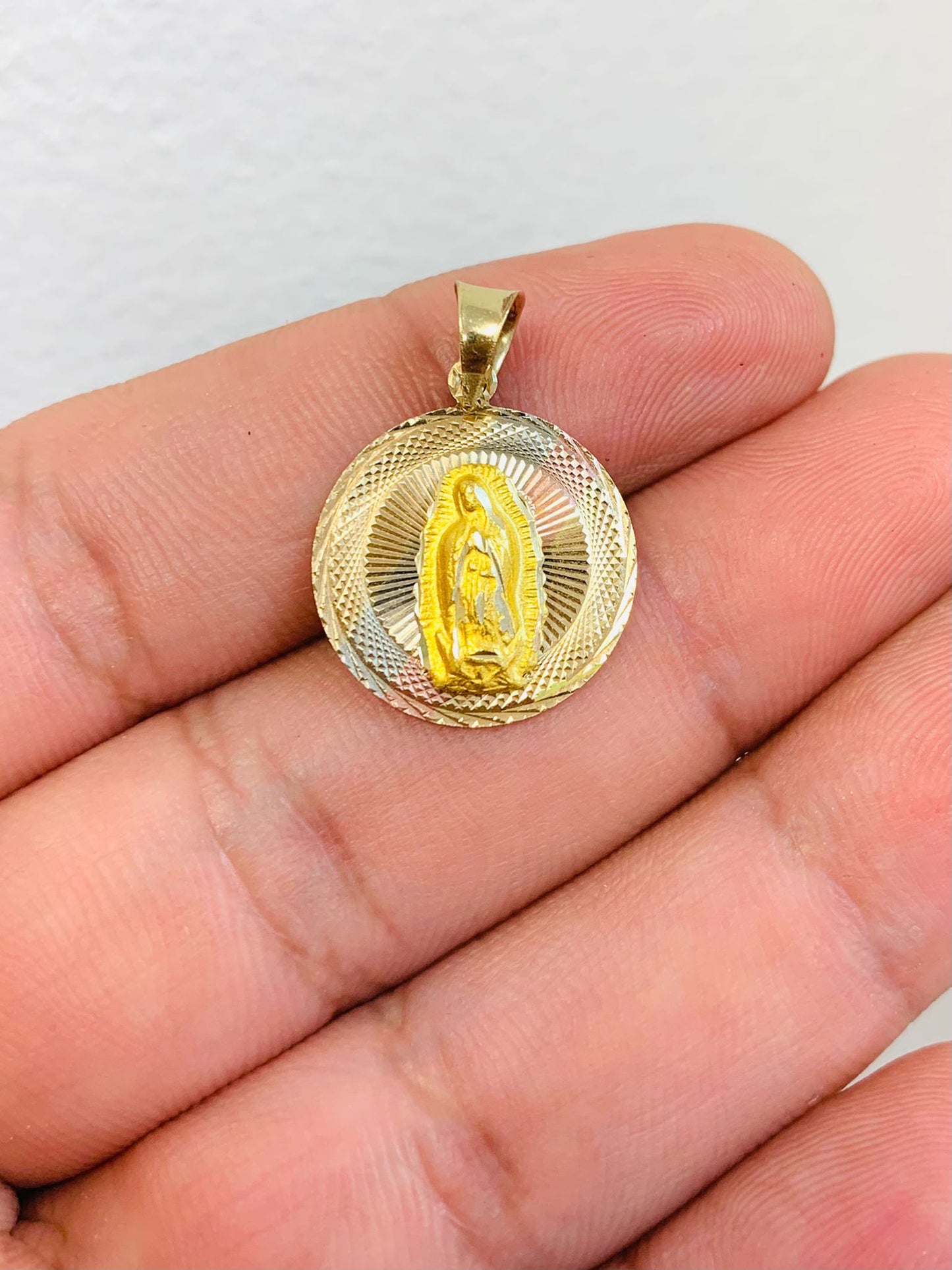 14K Tri-Color Real Gold Chain and Medal Set 20" 21x18mm Bezel Valentino Gold Chain with Virgen de Guadalupe Pendant/ Cadena y Dije Guadalupe