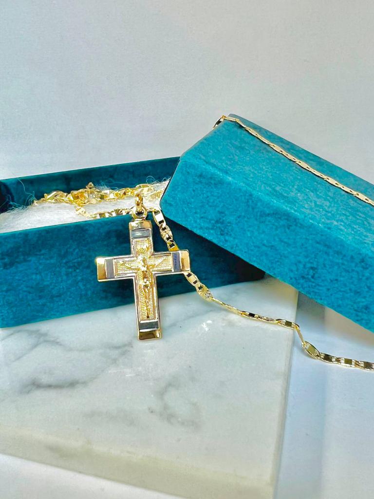 Womens Cross Necklace Charm in Gold Filled/ Everyday Cross Pendant 28x20/ Dainty Cross Necklace 20"/ Cadena de Cruz en Oro Laminado para Muje