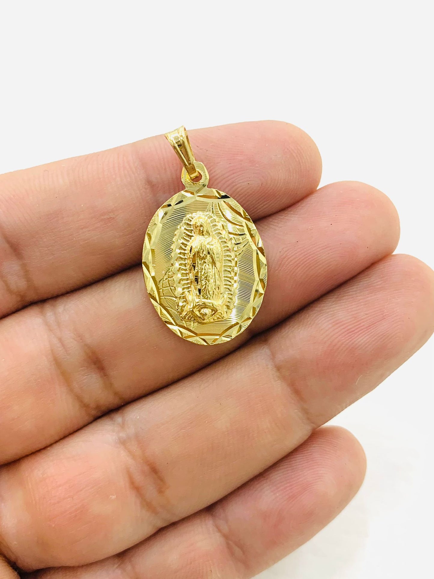 Yellow Gold Filled Virgen de Guadalupe Necklace for Womens Mens 26x18mm/ Dainty Necklace for Everyday / Cadena de la Guadalupe en Oro Unisex