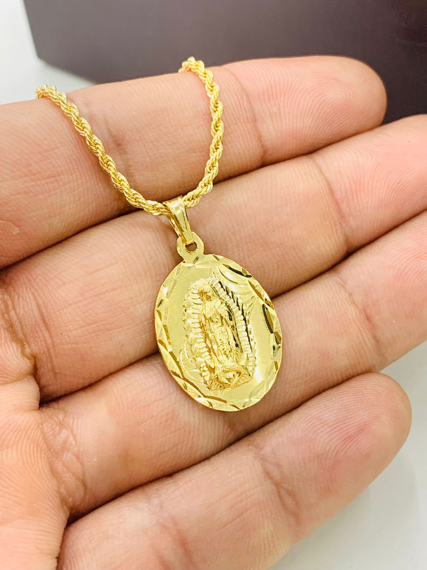 Yellow Gold Filled Virgen de Guadalupe Necklace for Womens Mens 26x18mm/ Dainty Necklace for Everyday / Cadena de la Guadalupe en Oro Unisex