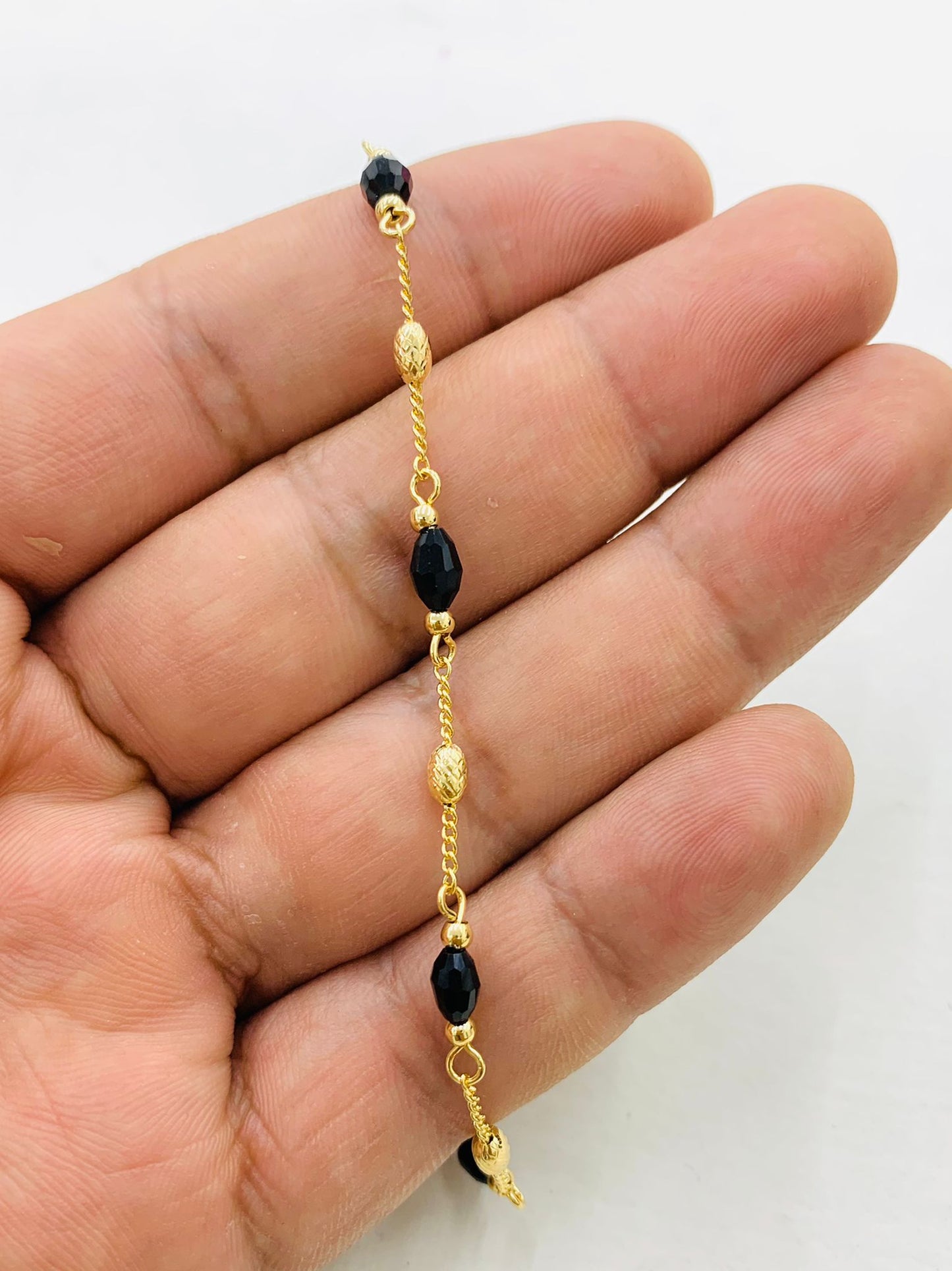 Womens Black Beads Gold Bracelet 7.5" / Everyday Bracelet for Womens / Dainty Bracelet/ 14K Gold Filled Bracelet / Pulsera para Mujer de Oro