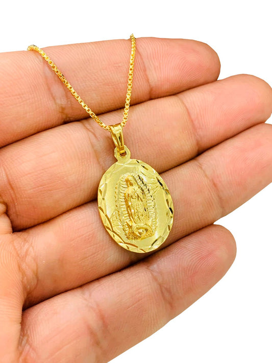 Virgen de Guadalupe Charm Pendant Necklace 26x18mm / Medalla de la Guadalupe Oro Laminado / Box Link Chain for Womens Mens /Dainty Necklace