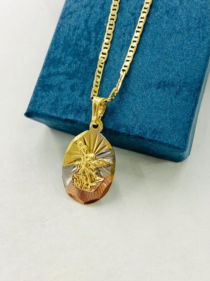 Cadena de San Miguel en Oro Laminado para Mujer Gold Filled Saint Michael Necklace Pendant 22x14 Saint Michael Archangel Necklace Tri Color