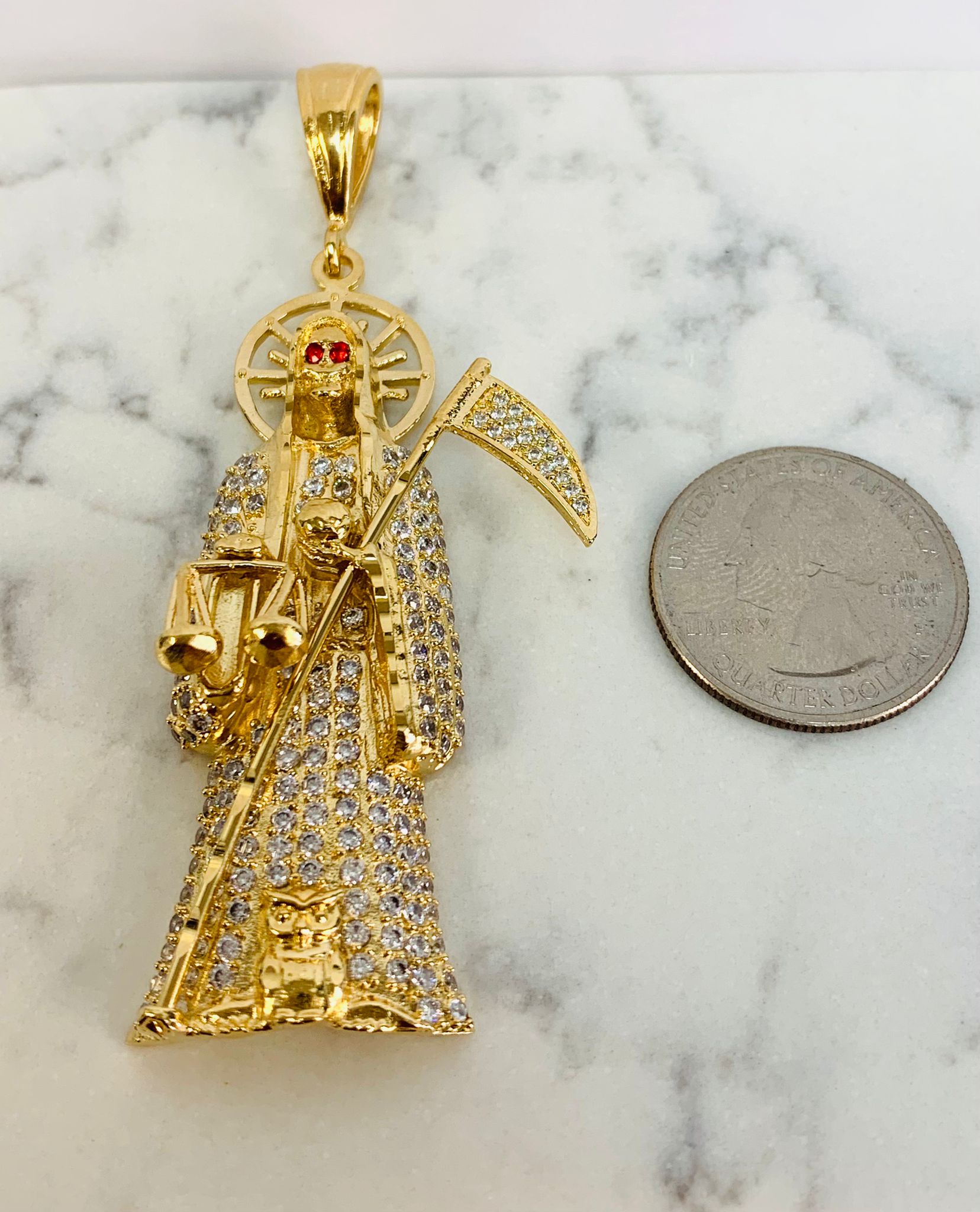 Santa muerte deals pendant gold