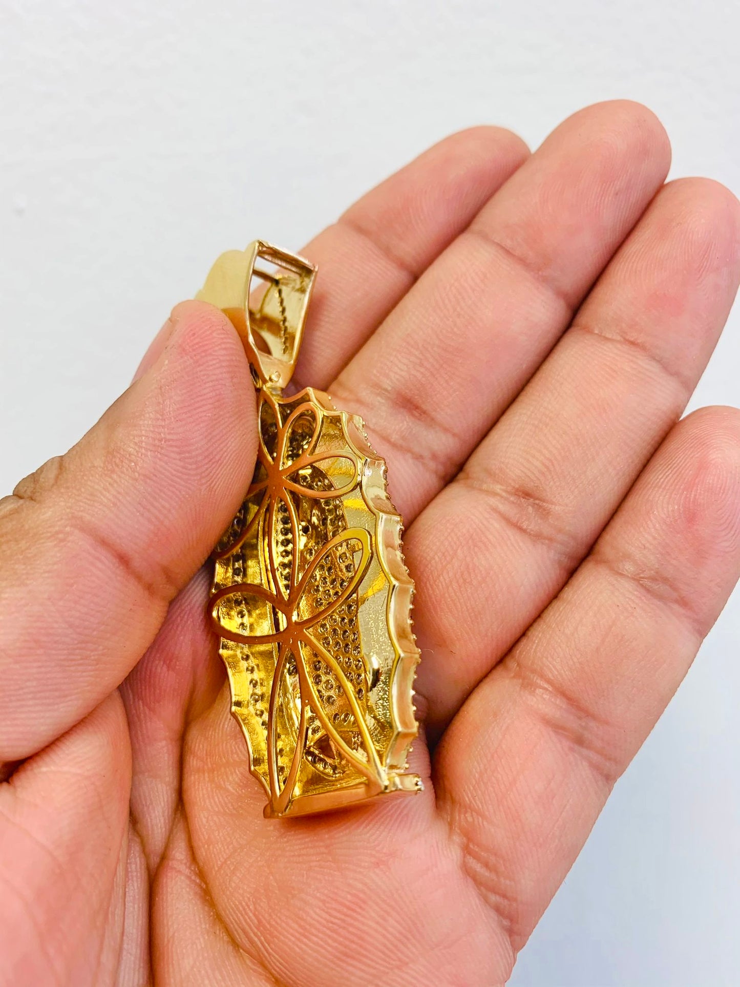 Virgen de Guadalupe Pendant LARGE with Cubic Zirconia Stones / Medalla Grande de la Virgen de Guadalupe Para Hombre / Regalos Para Hombre